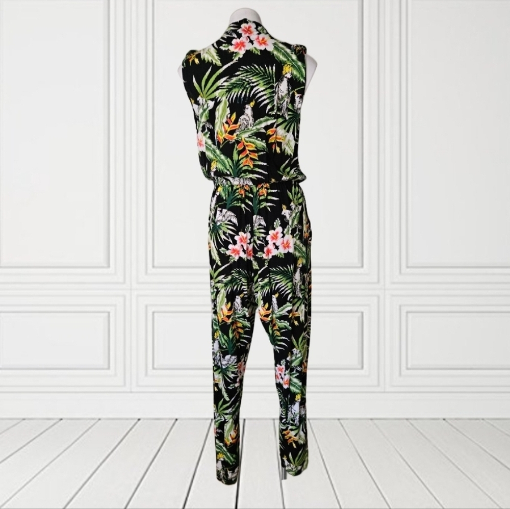 Ruby Rocks Tropical Print Jumpsuit MEDIUM - Picture 4 of 6